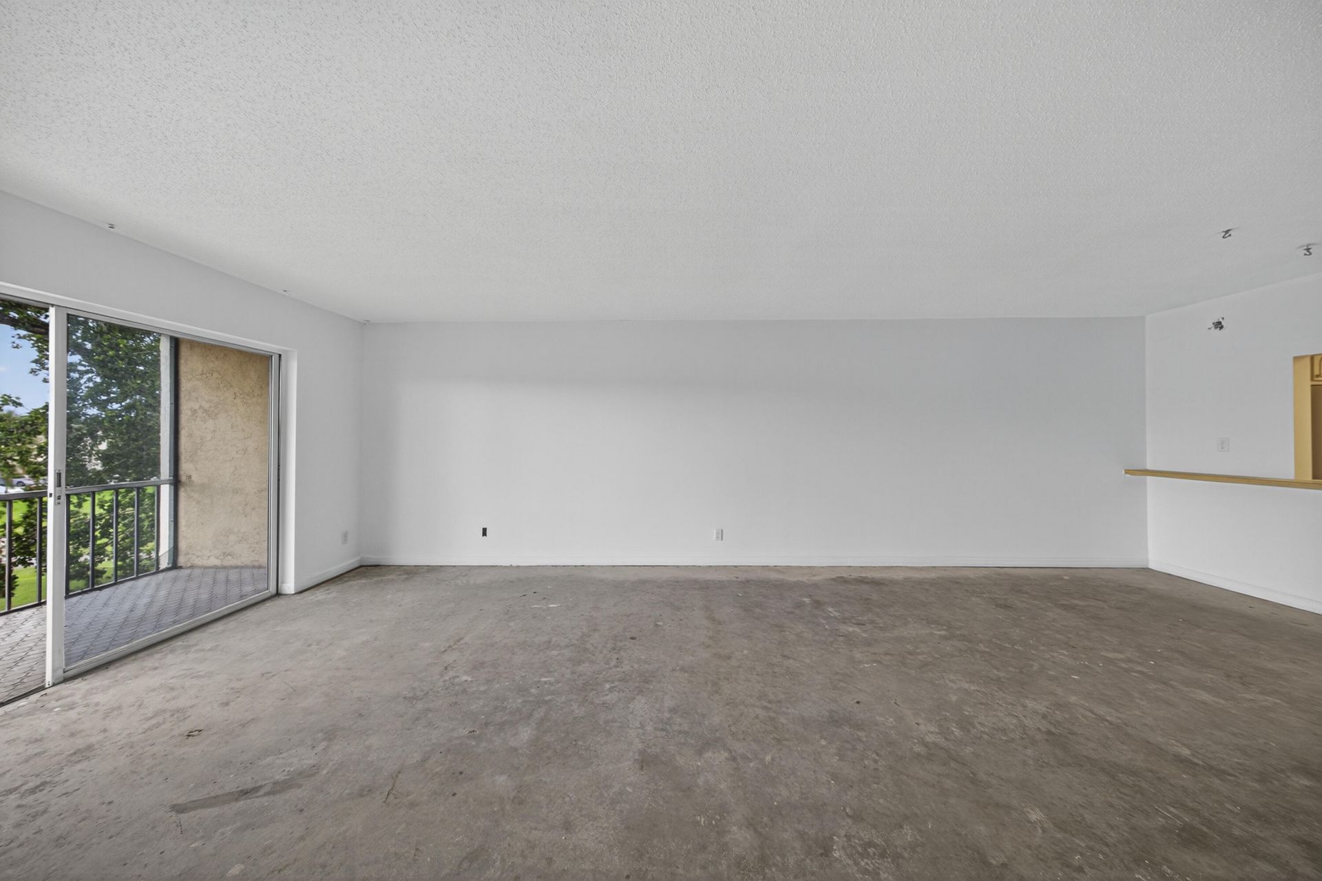 681 S Hollybrook Drive, Unit 302, Pembroke Pines, FL 33025 Photo