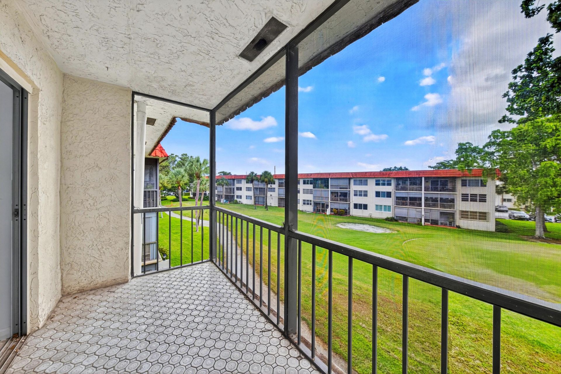 681 S Hollybrook Drive, Unit 302, Pembroke Pines, FL 33025 Photo