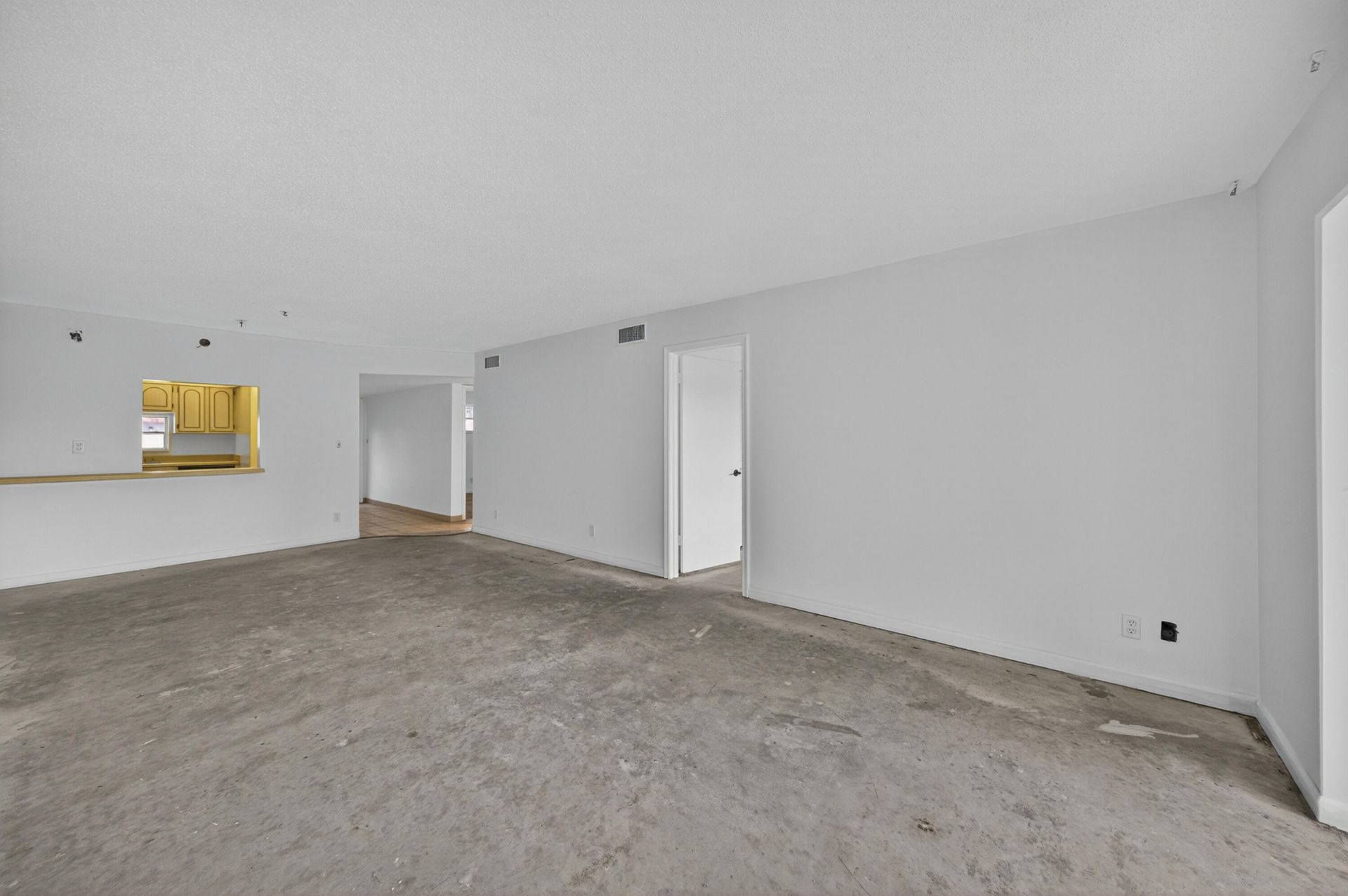 681 S Hollybrook Drive, Unit 302, Pembroke Pines, FL 33025 Photo