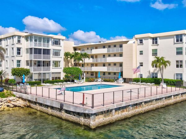 1820 New Palm Way, Unit 202, Boynton Beach, FL 33435