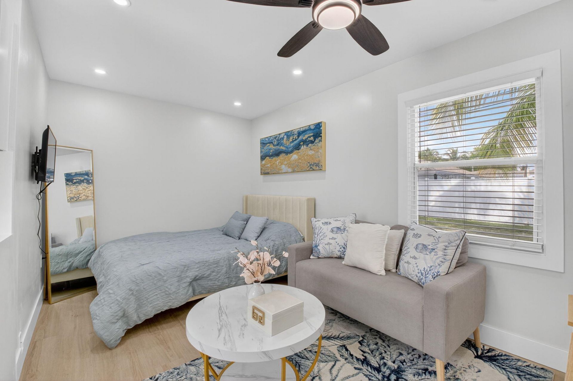 325 E Decarie Street, Delray Beach, FL 33444 Photo