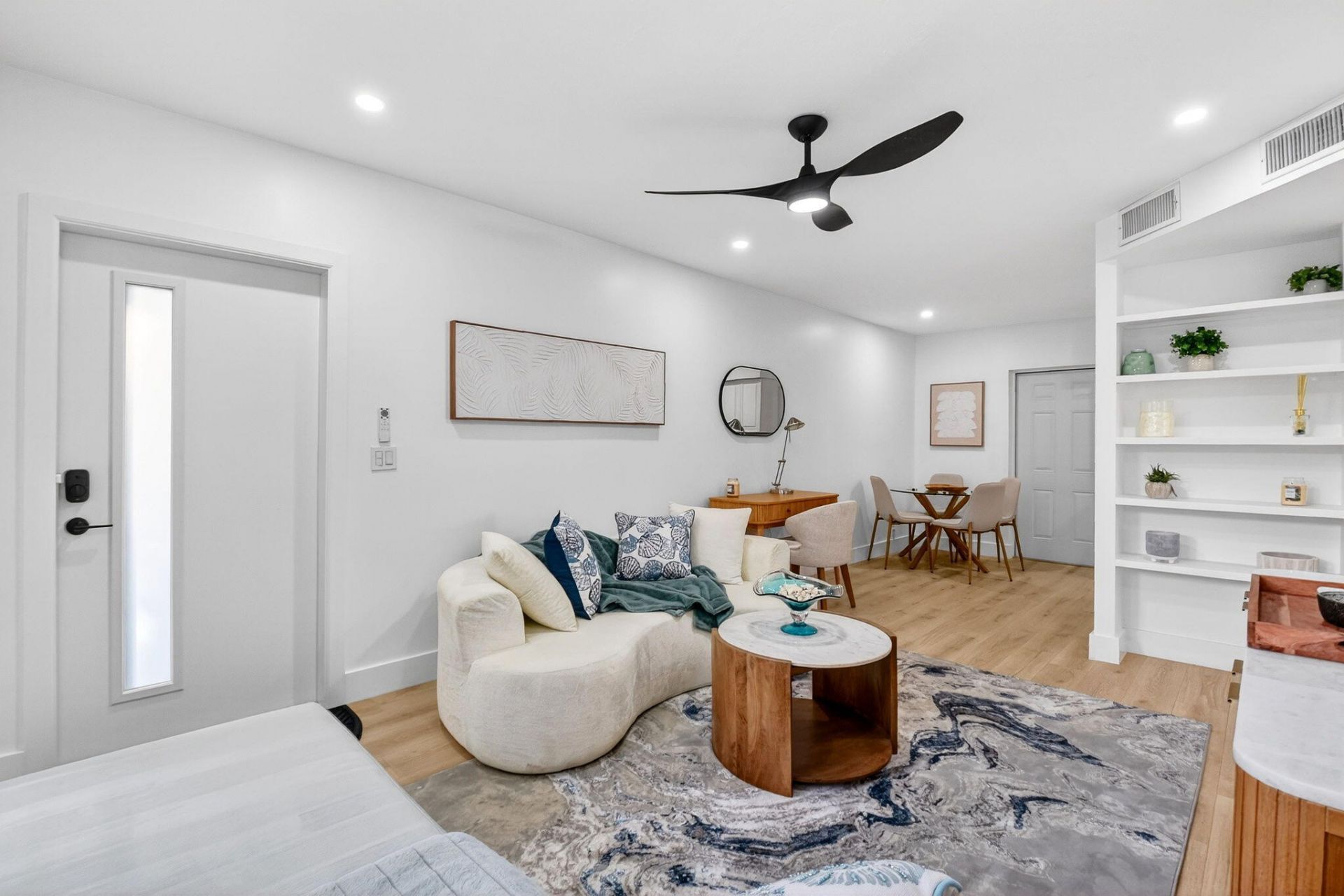 325 E Decarie Street, Delray Beach, FL 33444 Photo