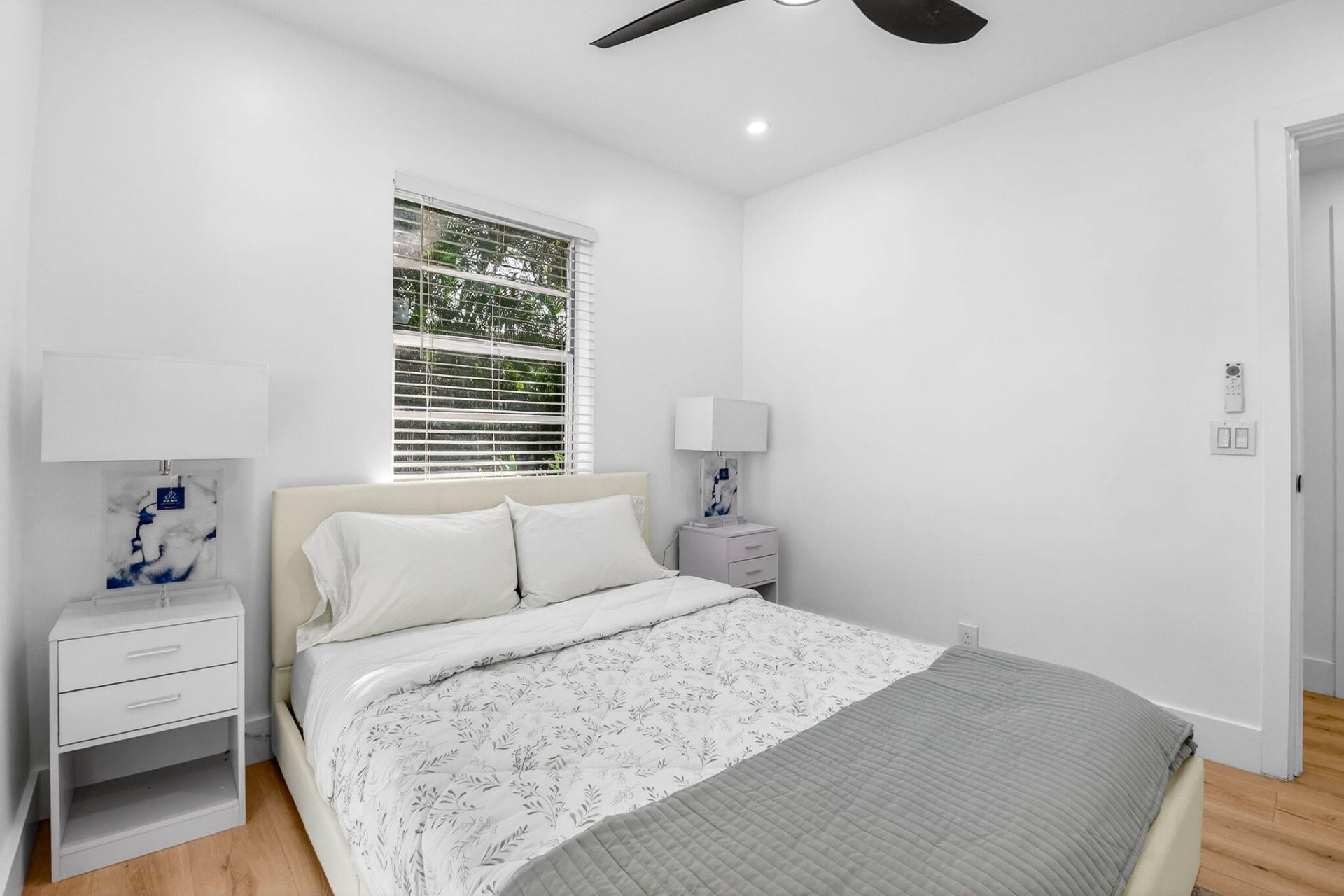 325 E Decarie Street, Delray Beach, FL 33444 Photo