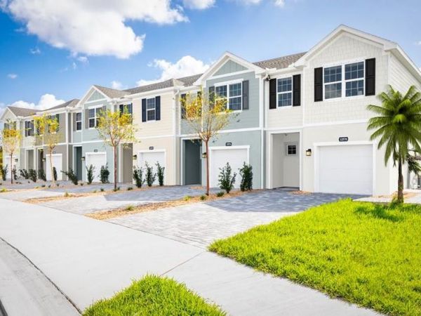 1271 PINEYWOOD FIELD DRIVE, DAVENPORT, FL 33837