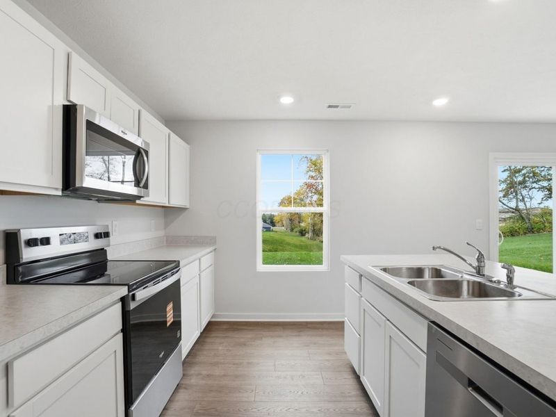 993 Sherwood Loop, Bellefontaine, OH 43311 Photo 14