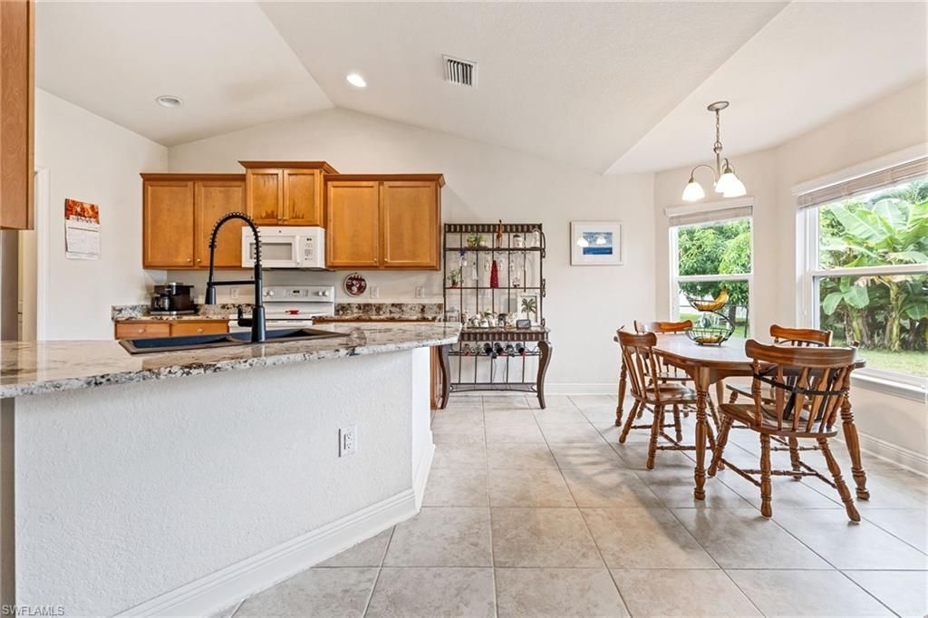 2216 SW 8th Ct, Cape Coral, FL 33991 Photo