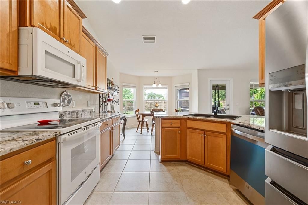 2216 SW 8th Ct, Cape Coral, FL 33991 Photo