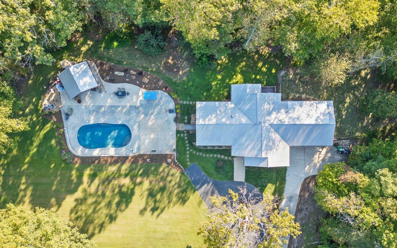 6015 Sawyer Road, Signal Mountain, TN 37377 Main Photo