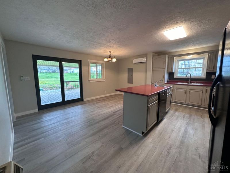 9 Sugar Street, Sinking Spring, OH 45172 Photo 13