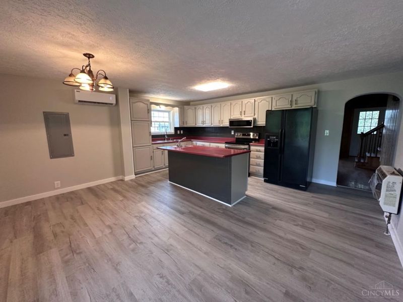 9 Sugar Street, Sinking Spring, OH 45172 Photo 14