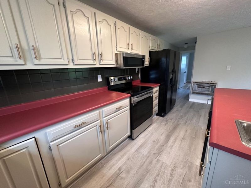 9 Sugar Street, Sinking Spring, OH 45172 Photo 15