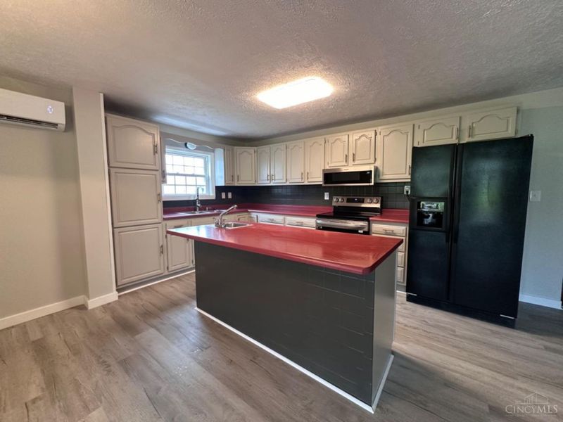 9 Sugar Street, Sinking Spring, OH 45172 Photo 17