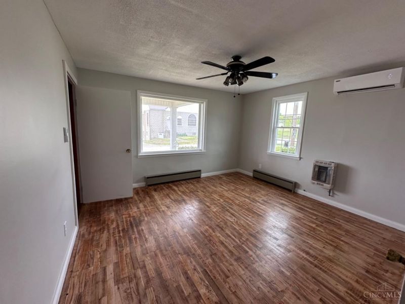 9 Sugar Street, Sinking Spring, OH 45172 Photo 5