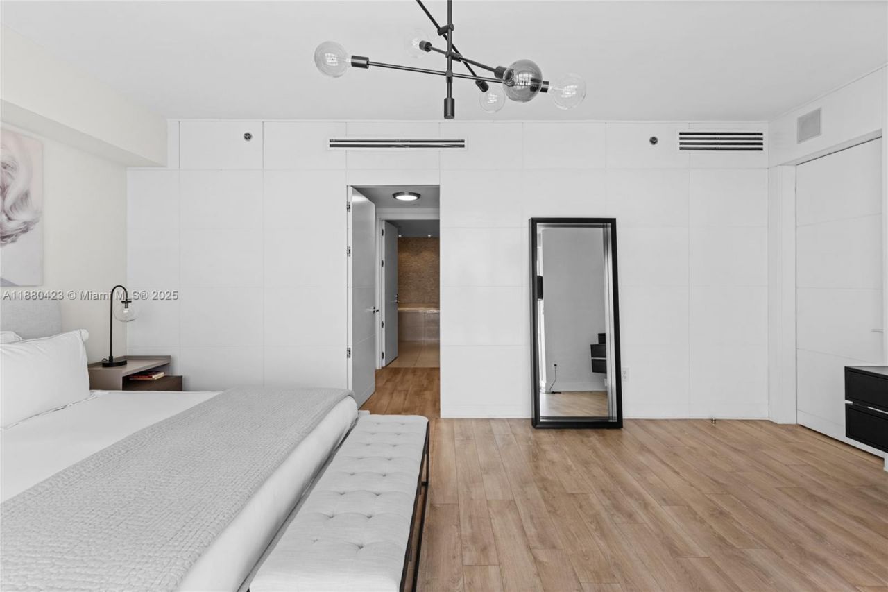 465 Brickell Ave, Unit 4901, Miami, FL 33131 Photo