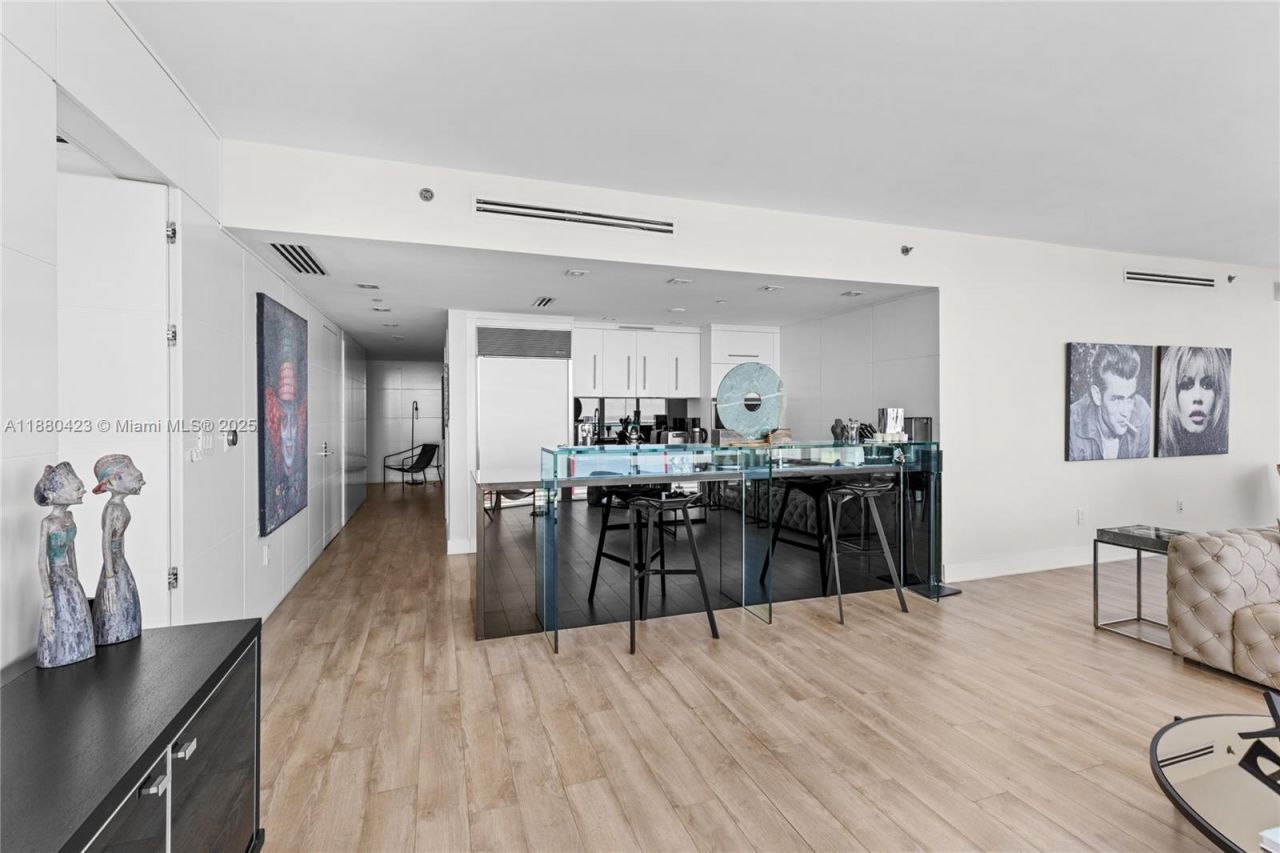 465 Brickell Ave, Unit 4901, Miami, FL 33131 Photo