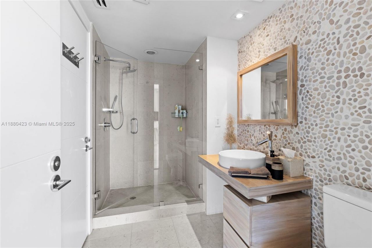 465 Brickell Ave, Unit 4901, Miami, FL 33131 Photo