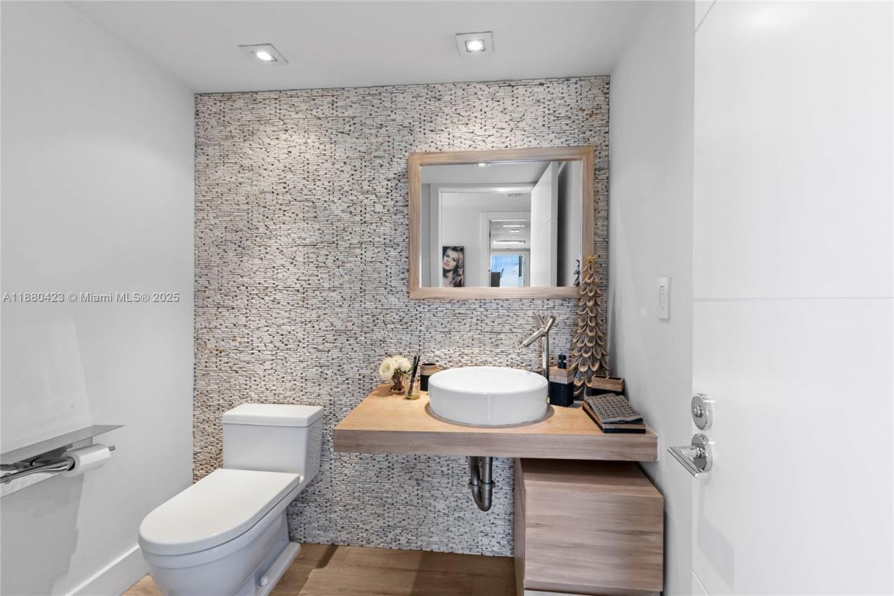 465 Brickell Ave, Unit 4901, Miami, FL 33131 Photo