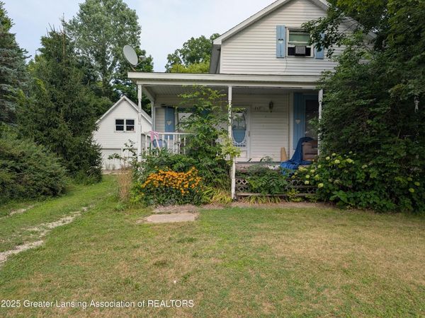 243 Maple Street, Vermontville, MI 49096