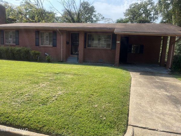 2215 Margaret Walker Alexander Drive, Jackson, MS 39213