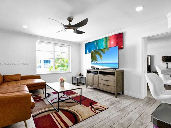 1460 Ocean Dr, Unit 305, Miami Beach, FL 33139