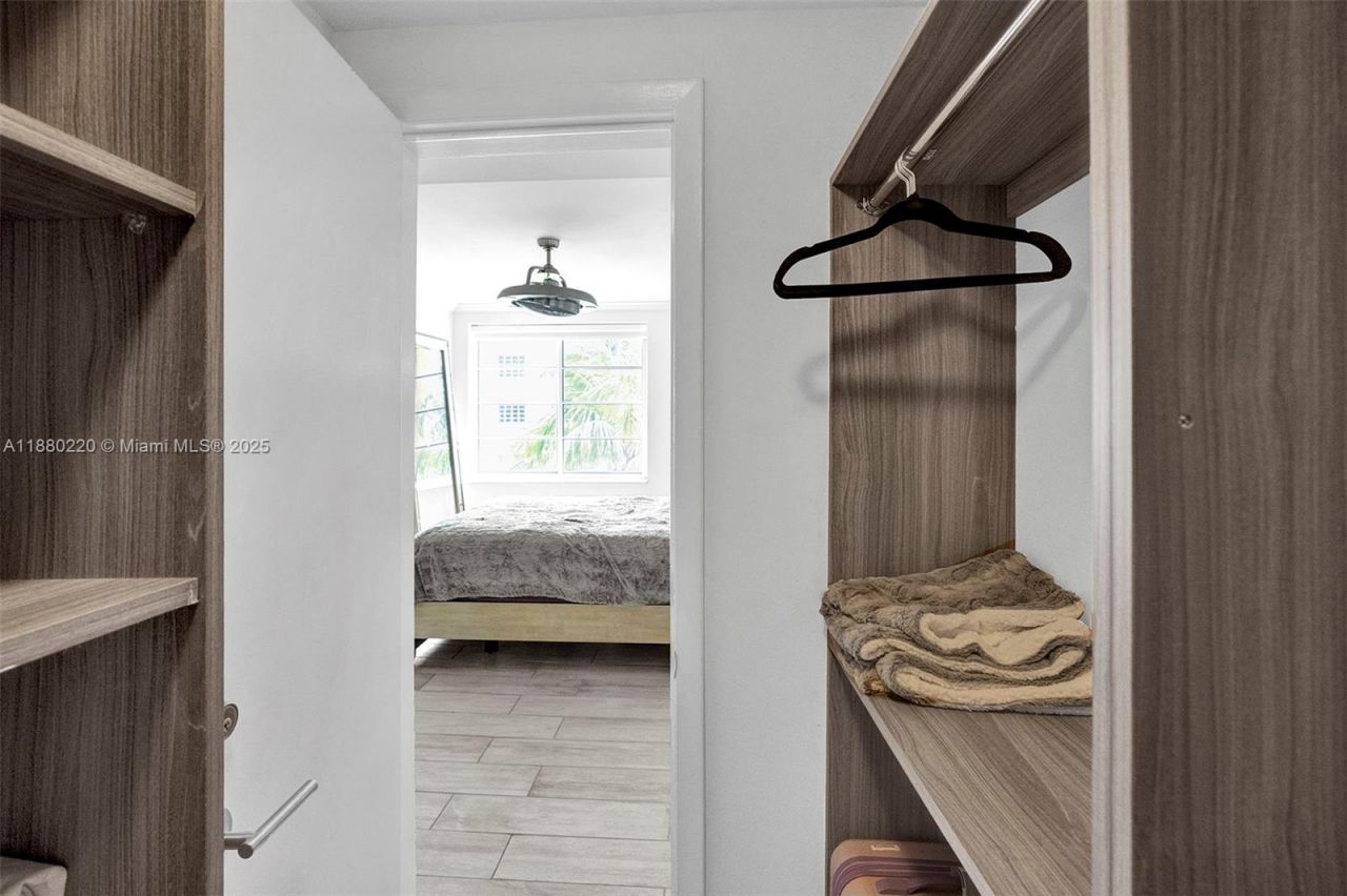 1460 Ocean Dr, Unit 305, Miami Beach, FL 33139 Photo