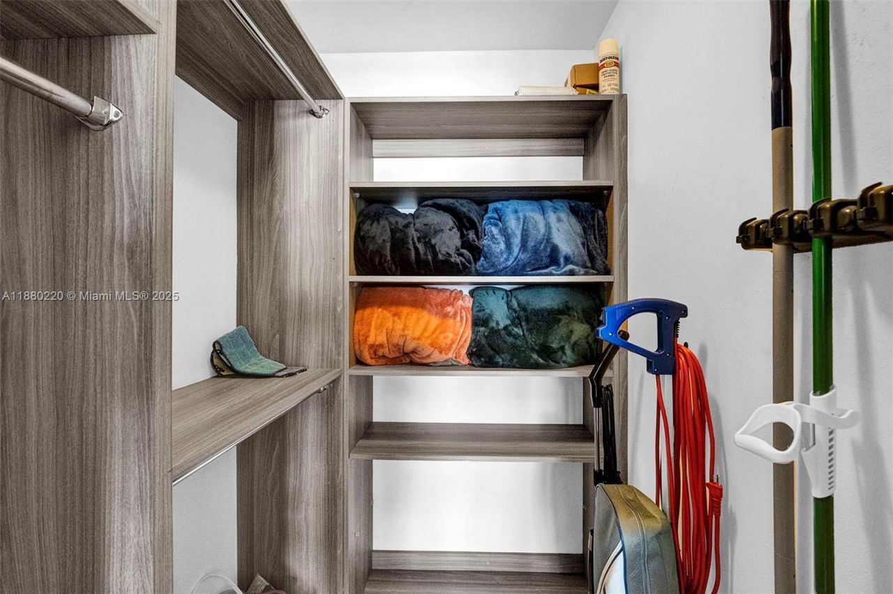 1460 Ocean Dr, Unit 305, Miami Beach, FL 33139 Photo