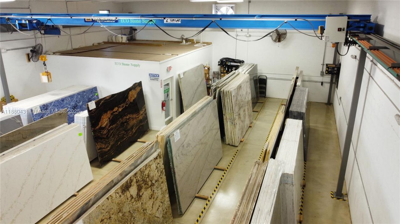 2757 W 77th Pl, Hialeah, FL 33016 Photo