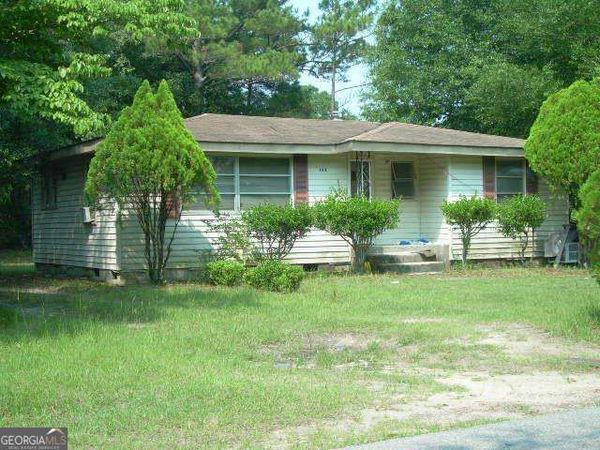 154 James Street, Reidsville, GA 30453