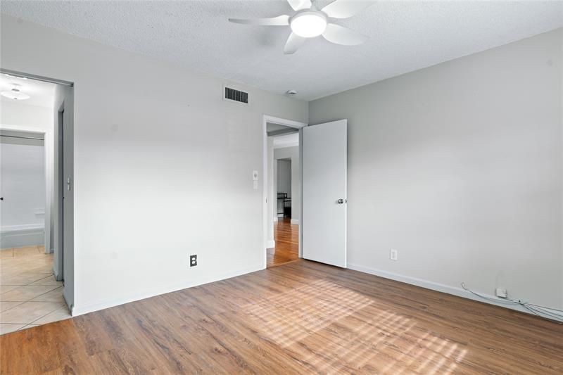 140 Cypress Club Drive, Unit 414, Pompano Beach, FL 33060 Photo