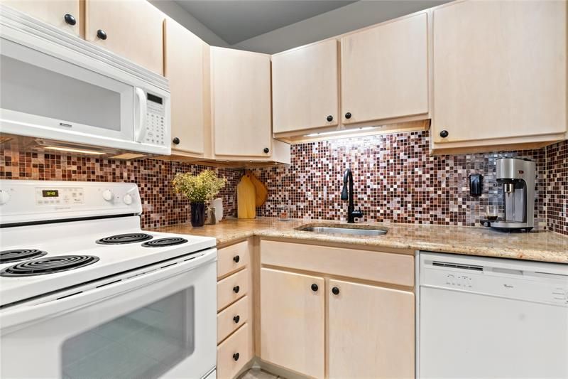 140 Cypress Club Drive, Unit 414, Pompano Beach, FL 33060 Photo