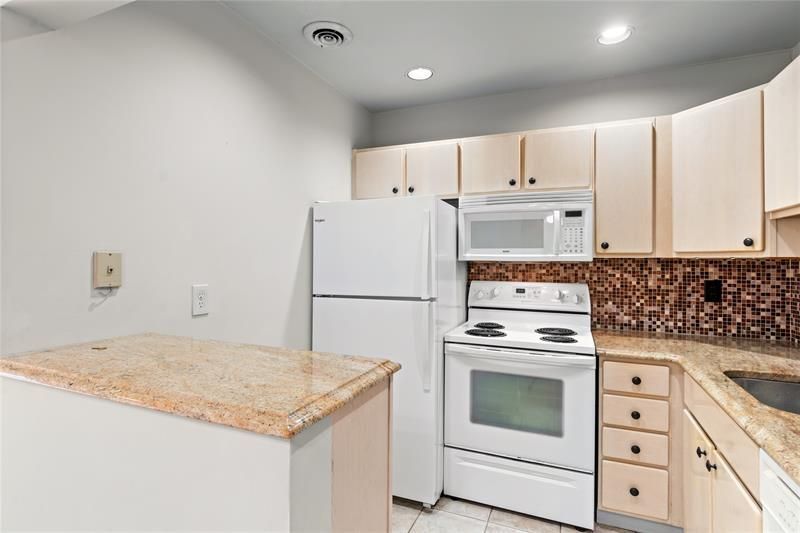 140 Cypress Club Drive, Unit 414, Pompano Beach, FL 33060 Photo