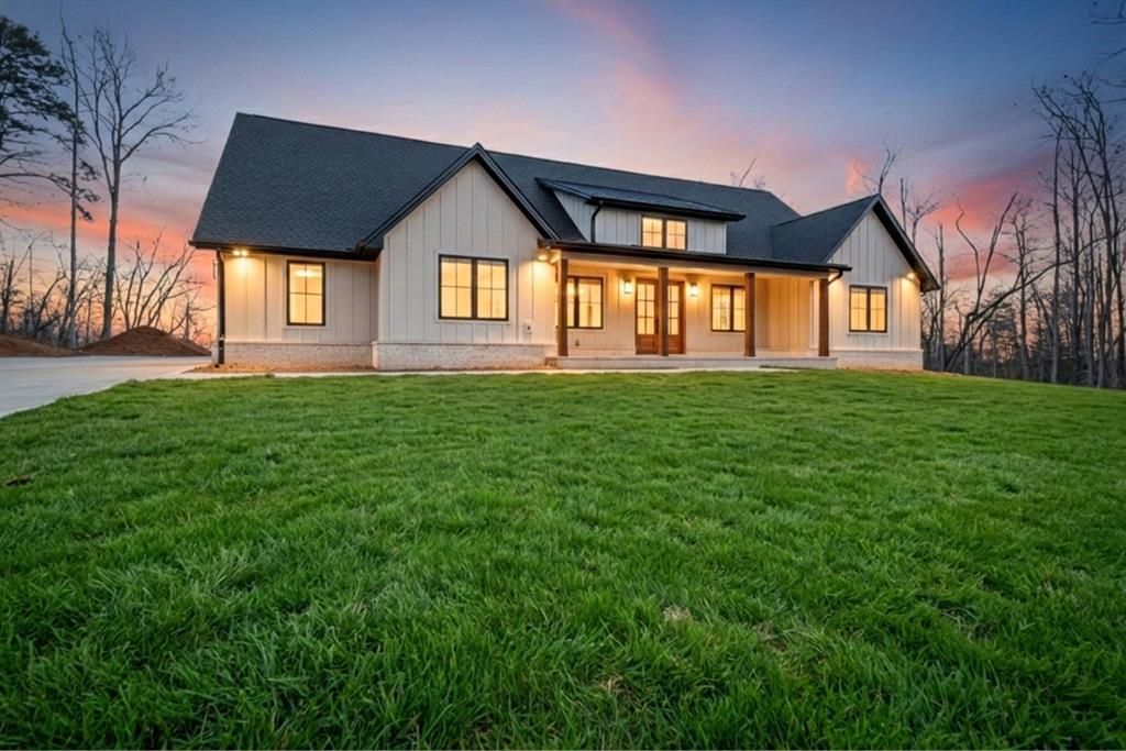 1015 Eastridge Pass Monterey, TN 38574