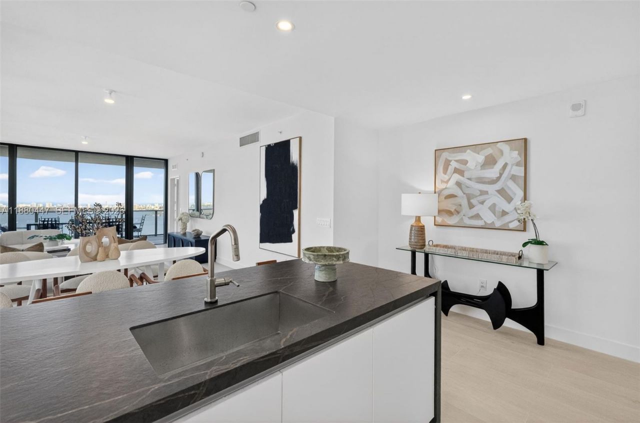 700 NE 24th, Unit 3801, Miami, FL 33137 Photo