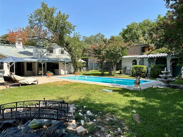 5338 W University Boulevard, Dallas, TX 75209