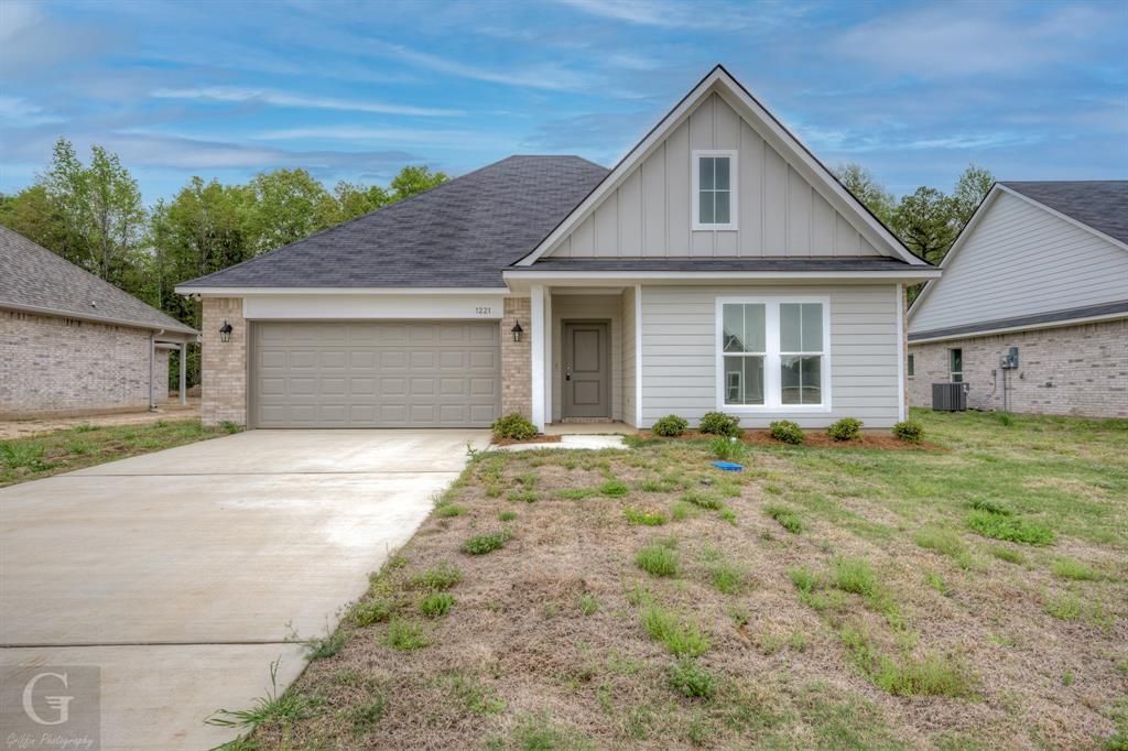 1221 Bayou Bay Court, Frierson, LA 71027 Main Photo