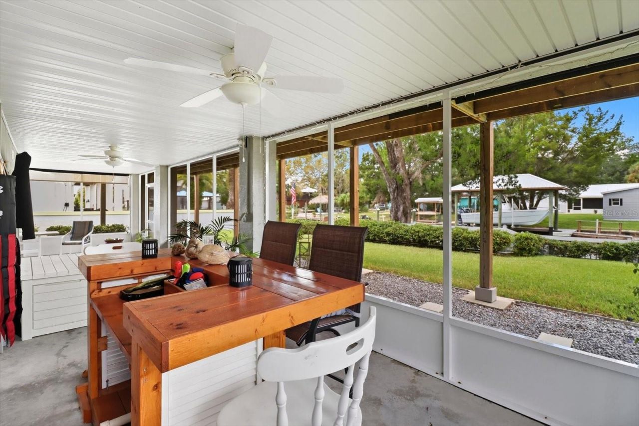 1931 NW 18th Street, Crystal River, FL 34428 Photo