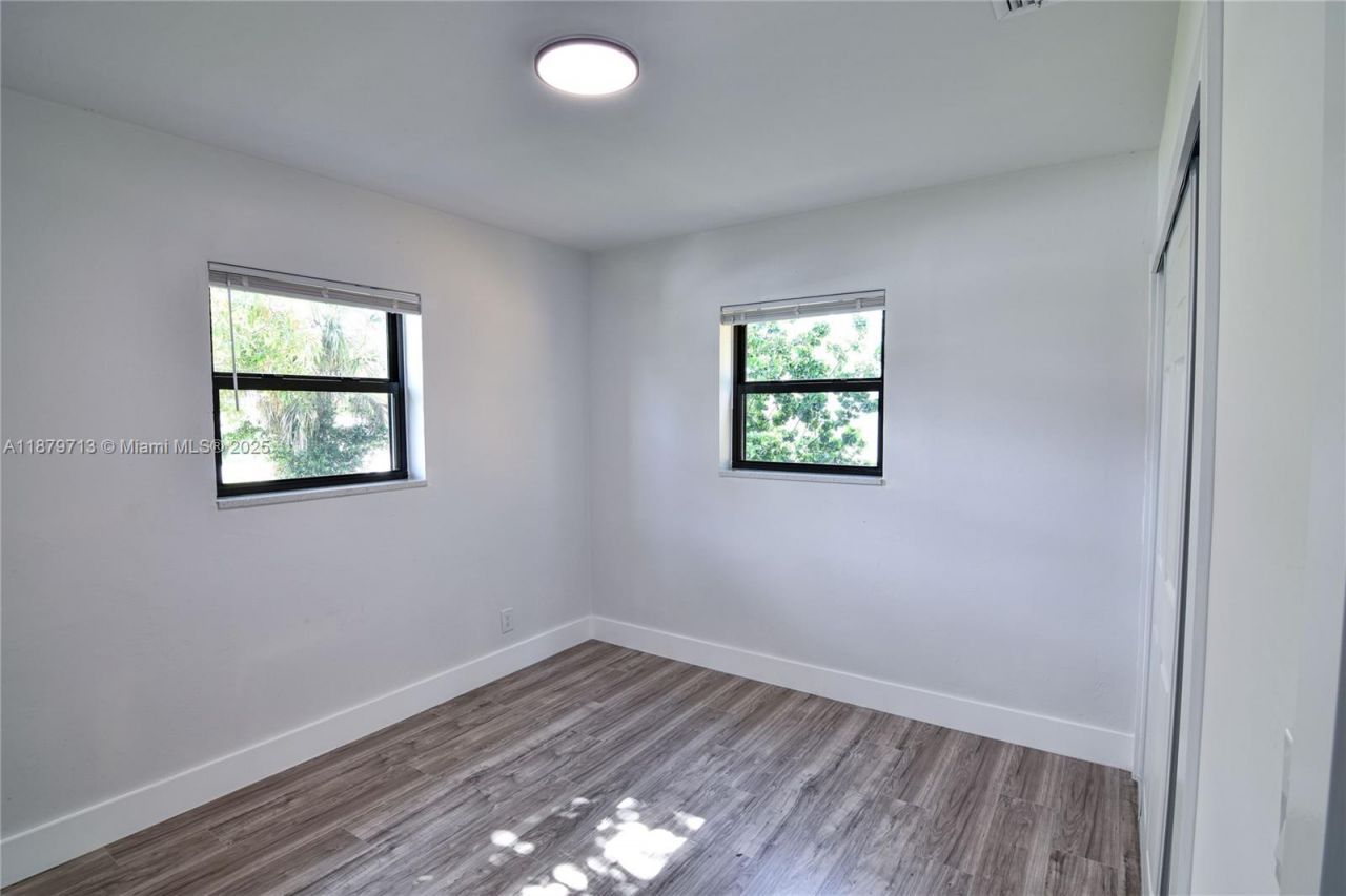 413 SW 22nd Ter, Fort Lauderdale, FL 33312 Photo