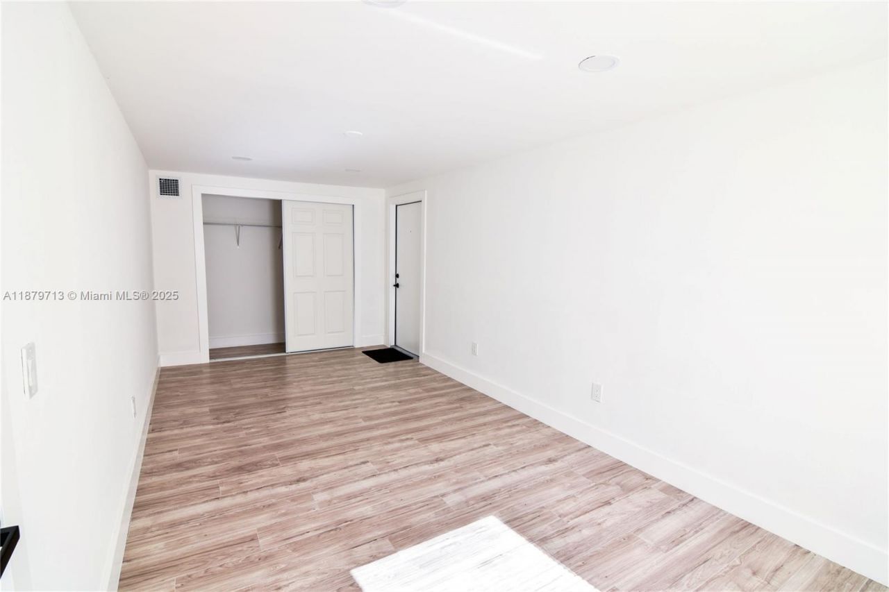 413 SW 22nd Ter, Fort Lauderdale, FL 33312 Photo