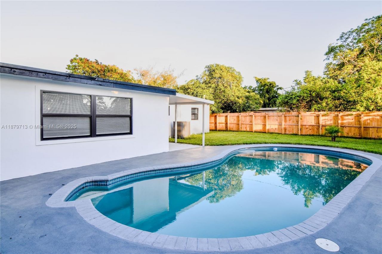 413 SW 22nd Ter, Fort Lauderdale, FL 33312 Photo