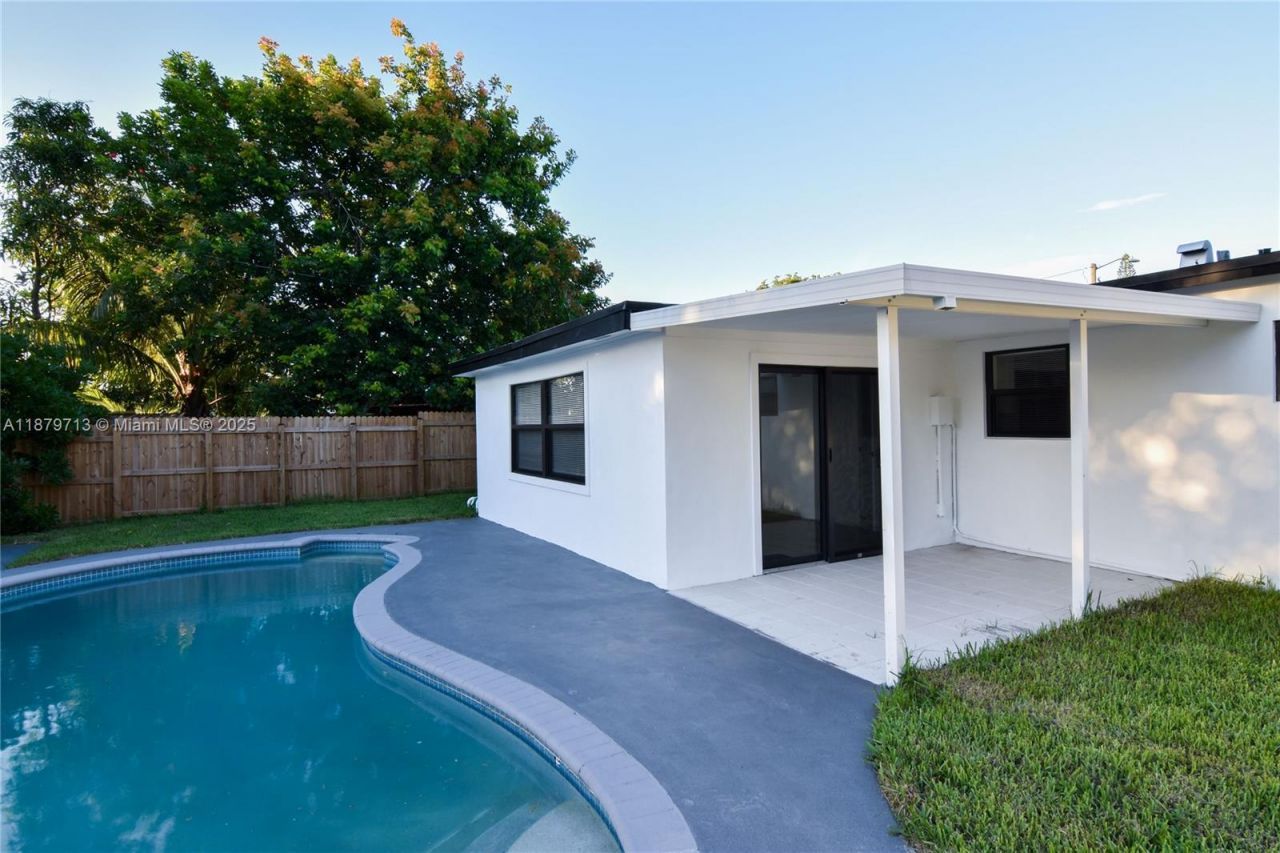 413 SW 22nd Ter, Fort Lauderdale, FL 33312 Photo