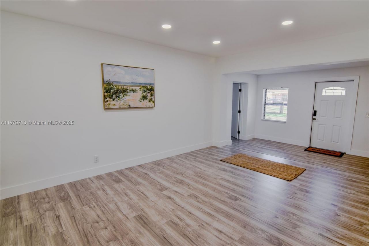 413 SW 22nd Ter, Fort Lauderdale, FL 33312 Photo