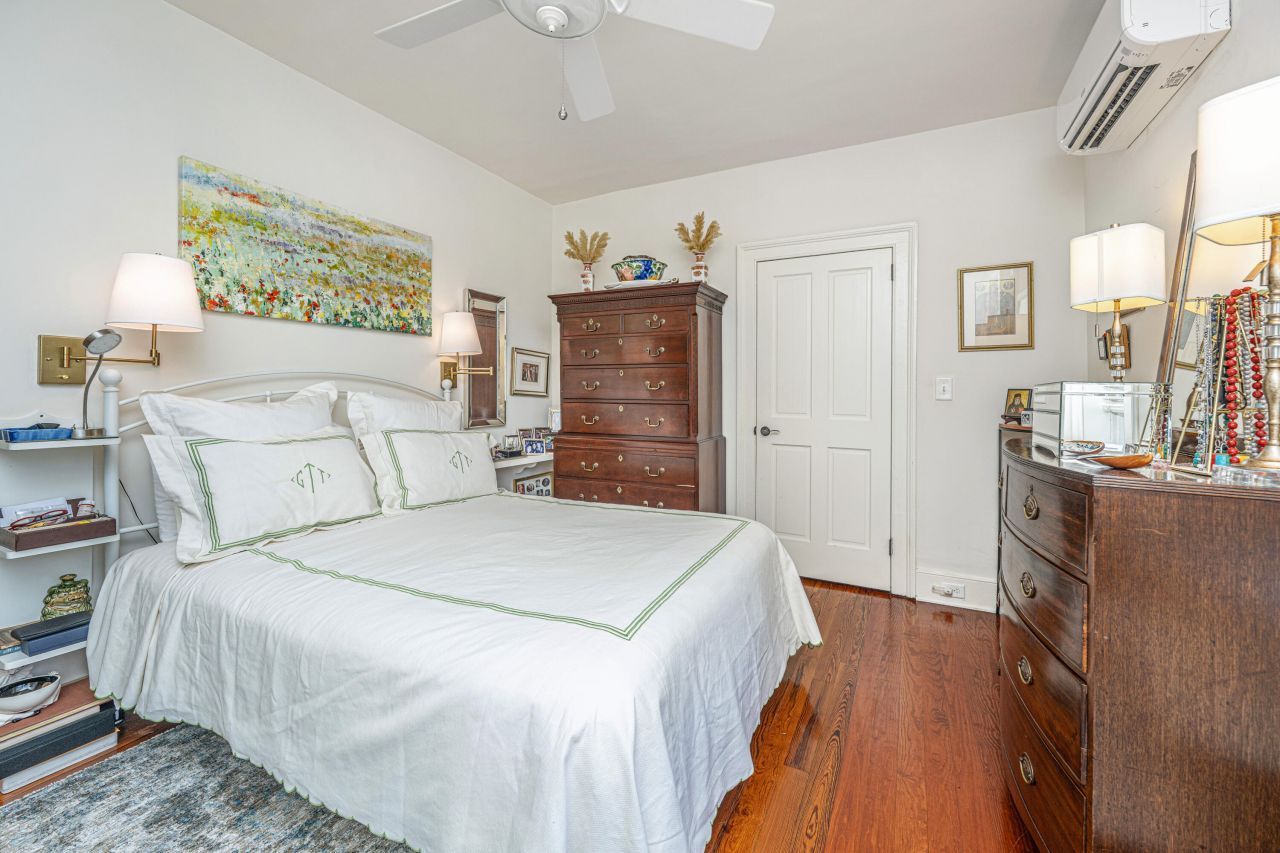 90 Bull Street Photo 27