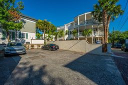 90 Bull Street photo 4