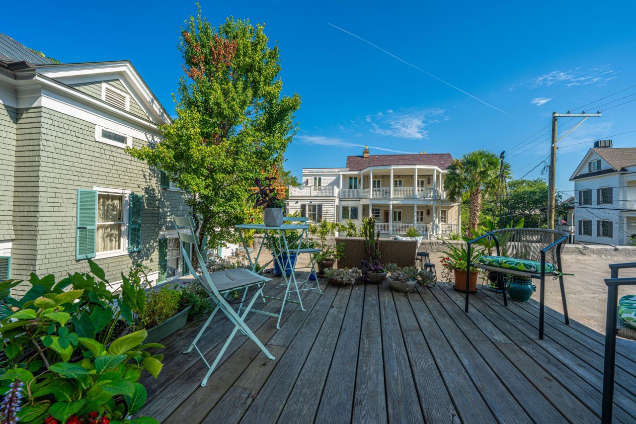 90 Bull Street Photo 30