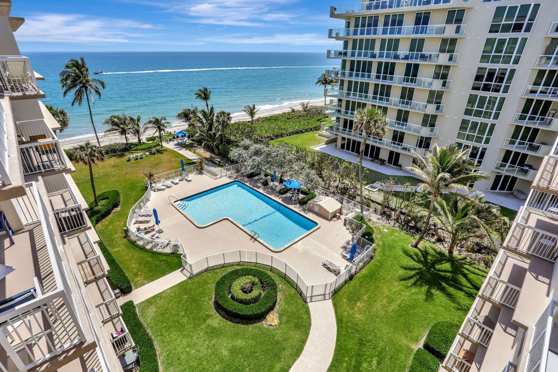 1069 Hillsboro Mile,, Unit 705, Hillsboro Beach, FL 33062 Photo