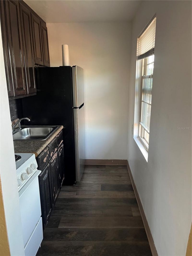 420 Newton Avenue S, Saint Petersburg, FL 33701 Photo