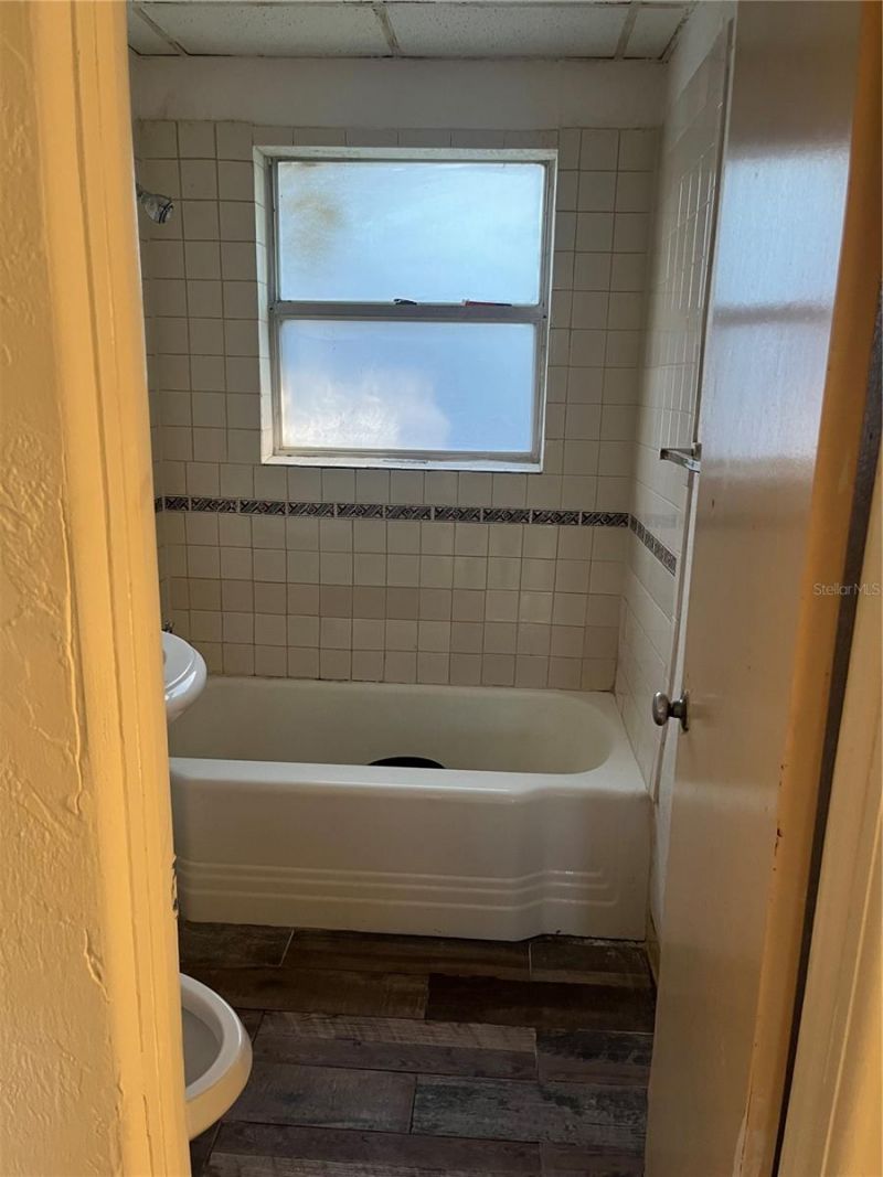 420 Newton Avenue S, Saint Petersburg, FL 33701 Photo