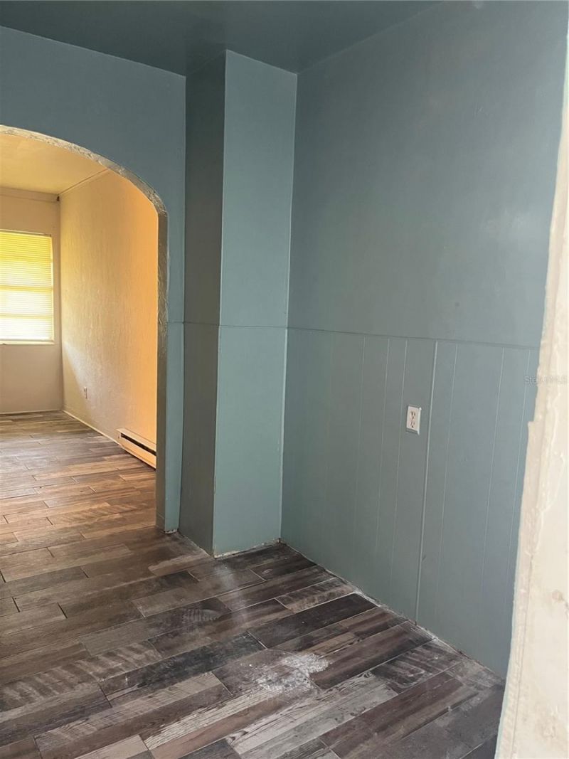 420 Newton Avenue S, Saint Petersburg, FL 33701 Photo