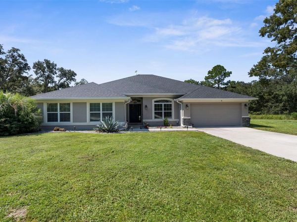 18209 MERWYN CIR, WEEKI WACHEE, FL 34614