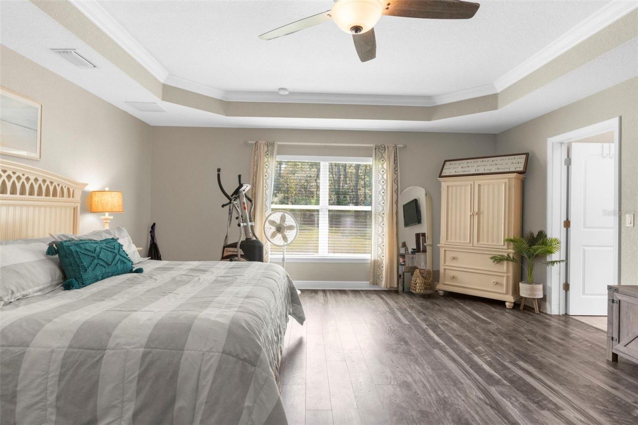 18209 Merwyn Cir, Weeki Wachee, FL 34614 Photo